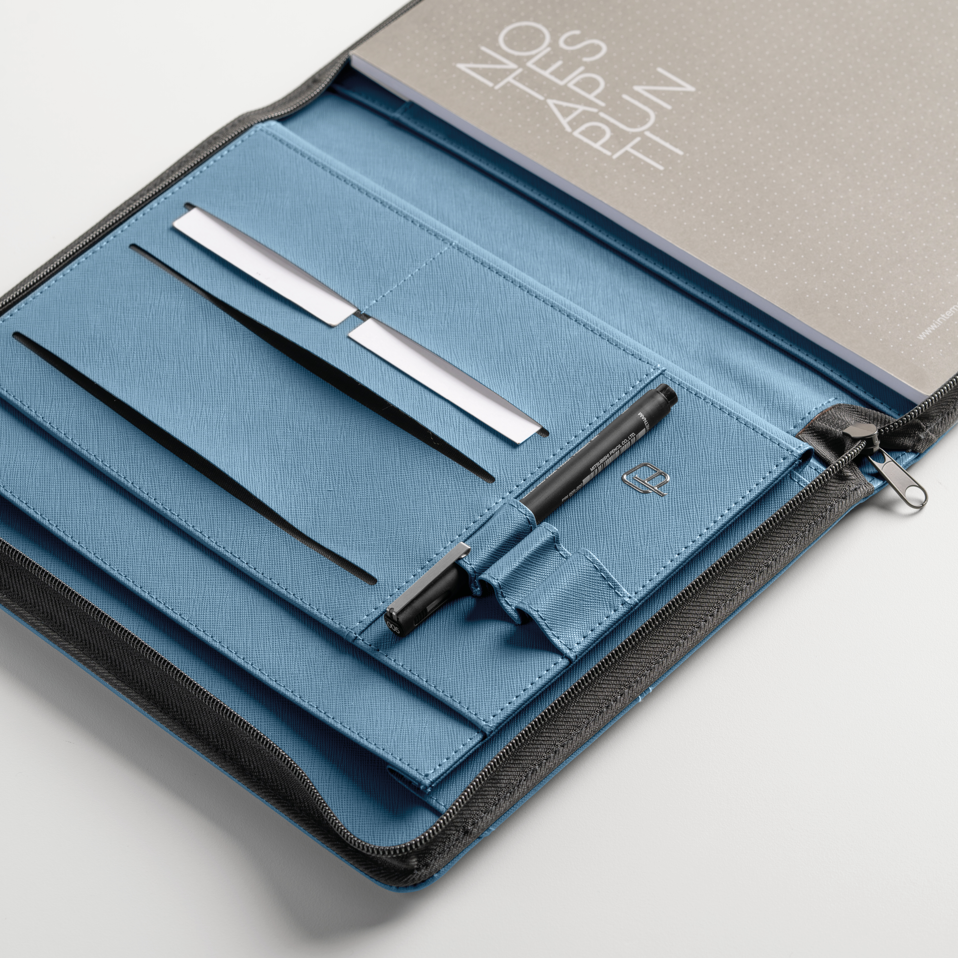 Portablocco Compact con Zip New Classic