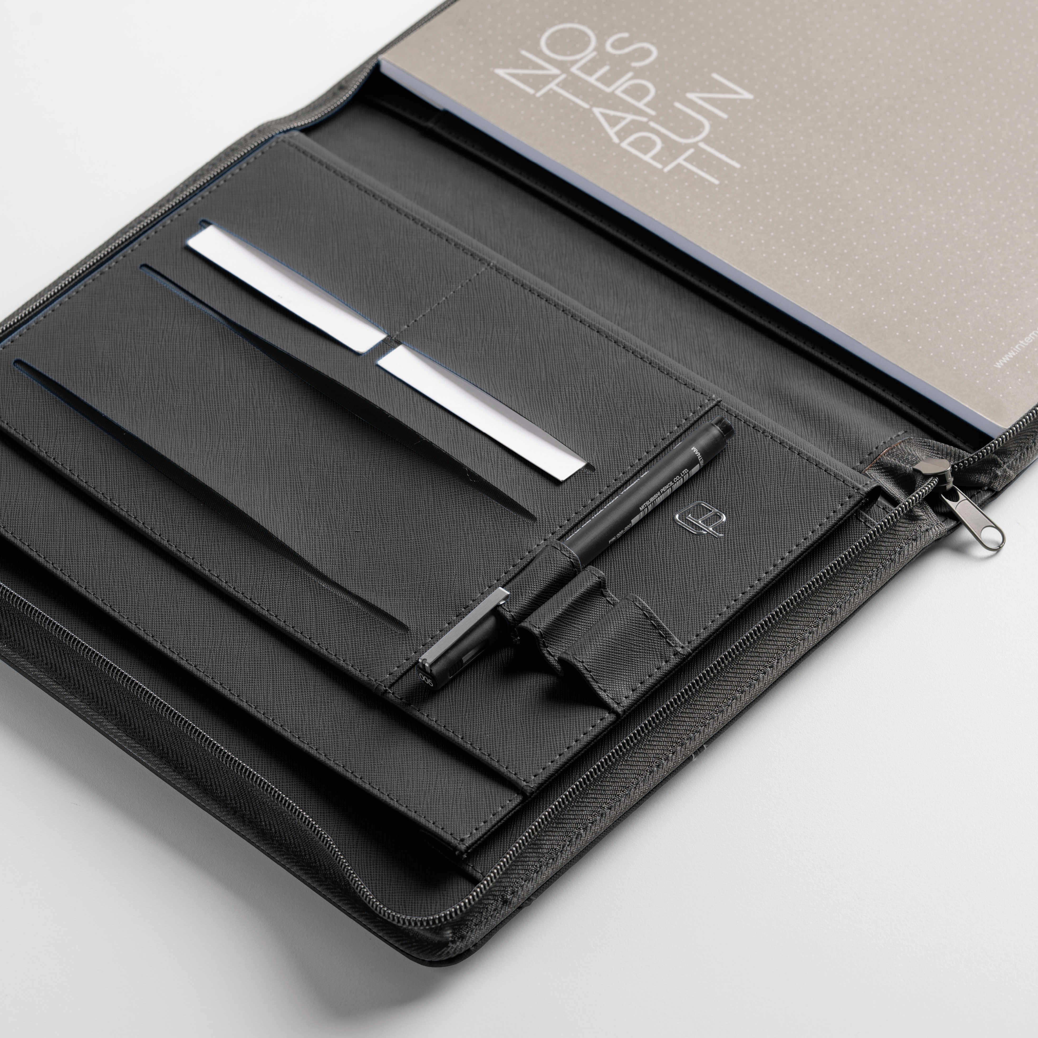 Portablocco Compact con Zip New Classic